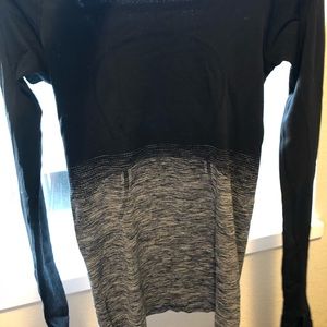 Lululemon Long Sleeve. Black to grey fade